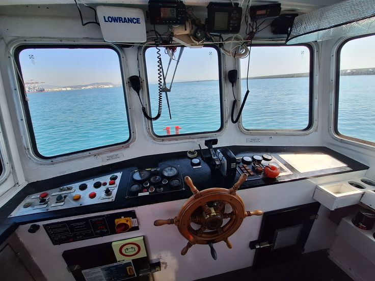 Marine vessel
